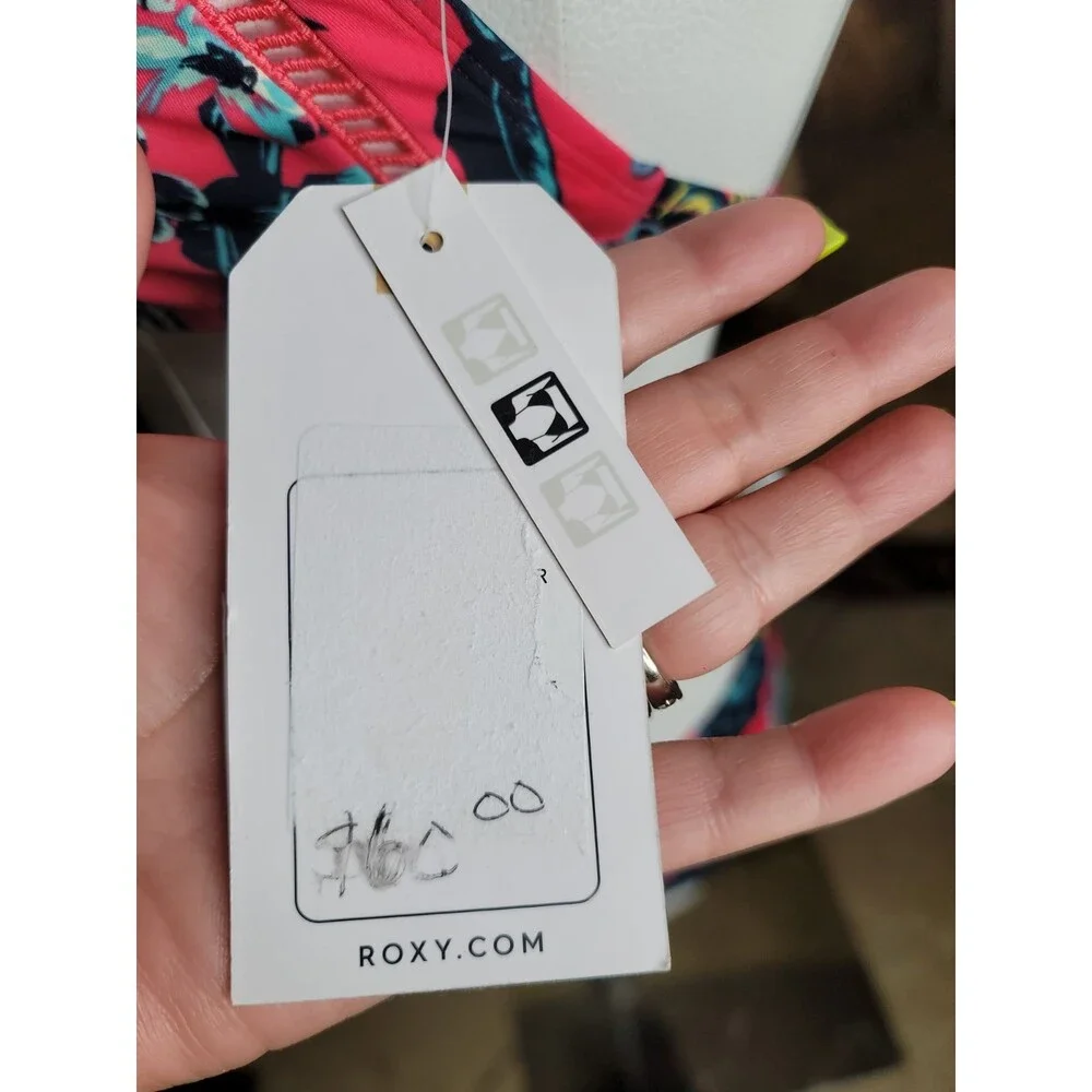 Roxy bikini, new, top sz large, bottom sz medium